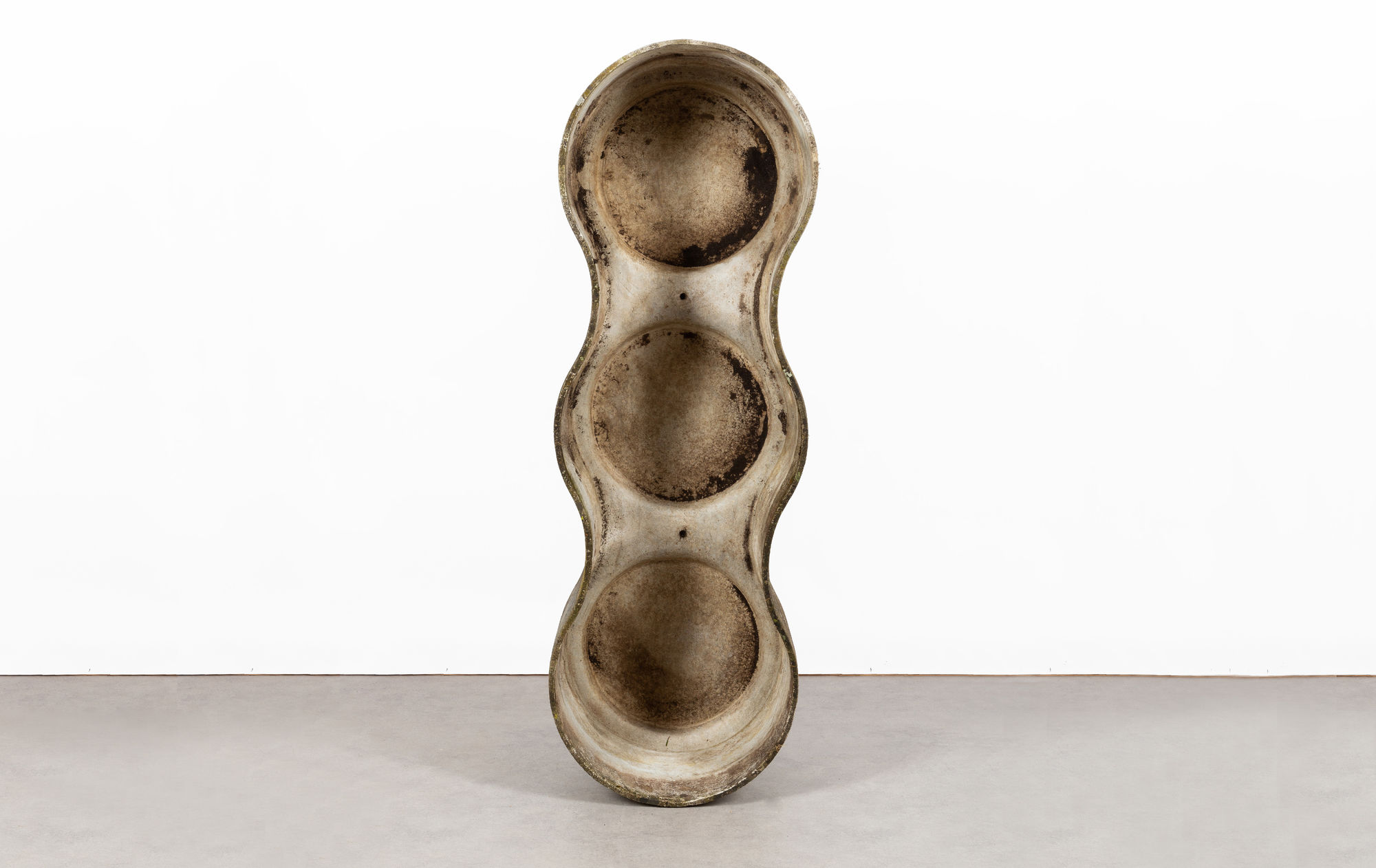 Bruno Rey flower pot