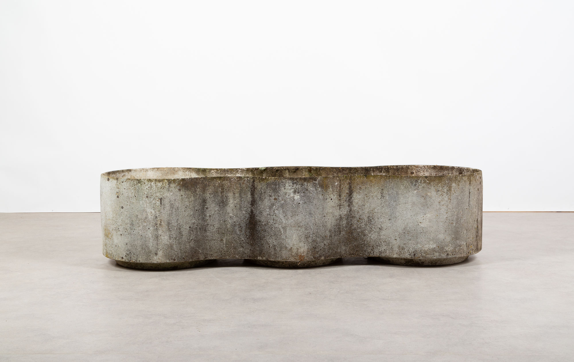 Bruno Rey flower pot