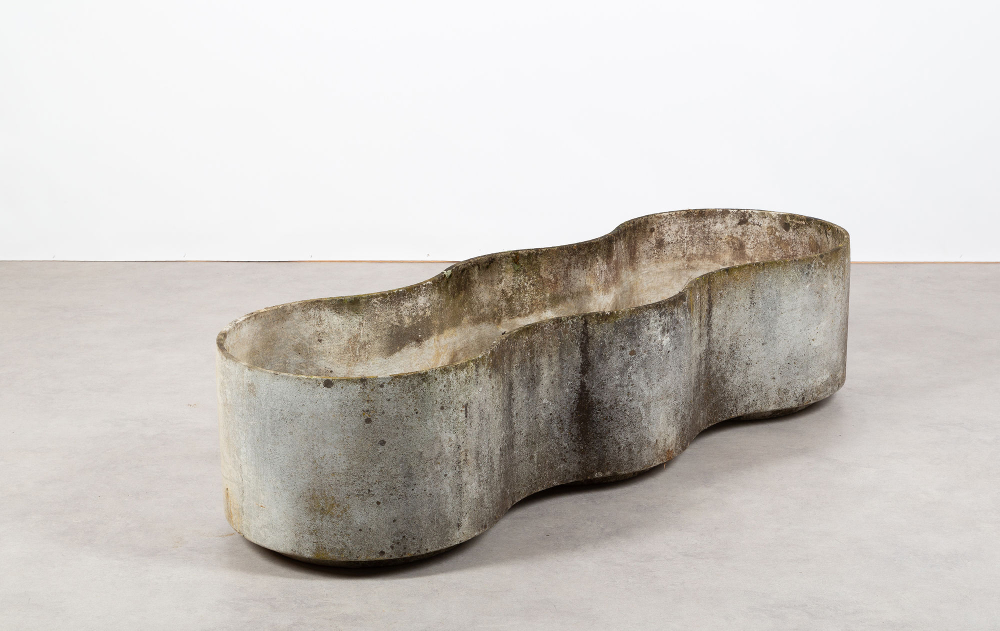 Bruno Rey flower pot