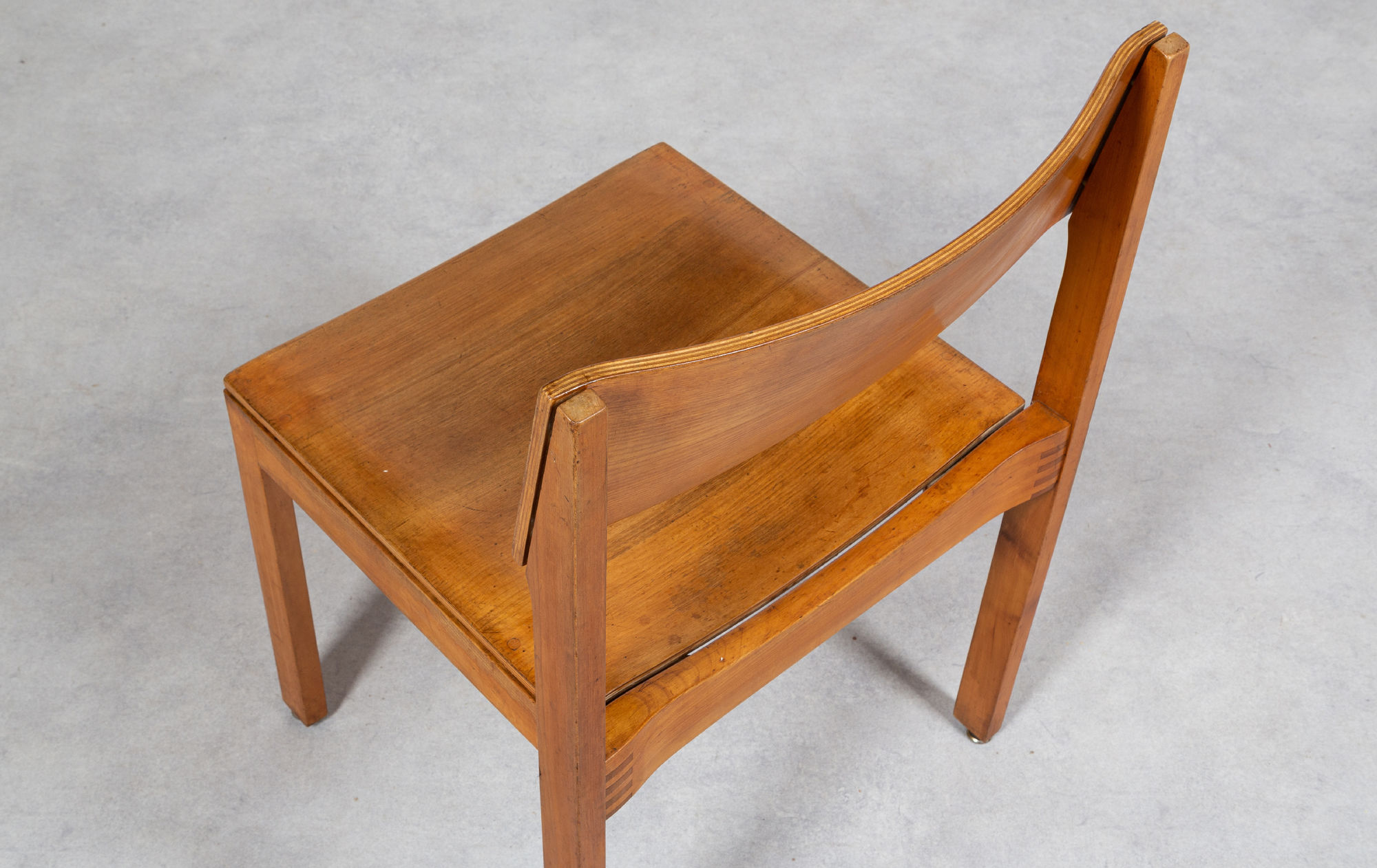 Toni Bee chairs