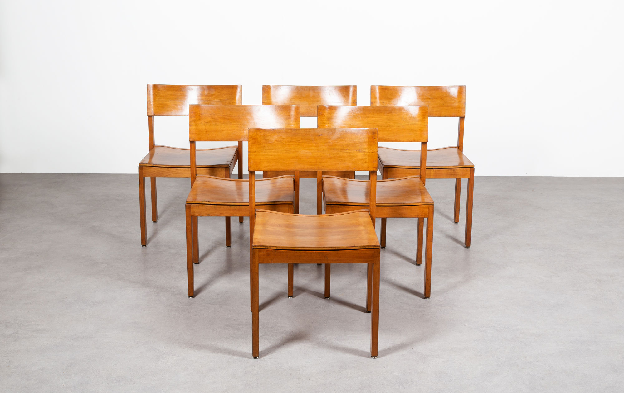 Toni Bee chairs
