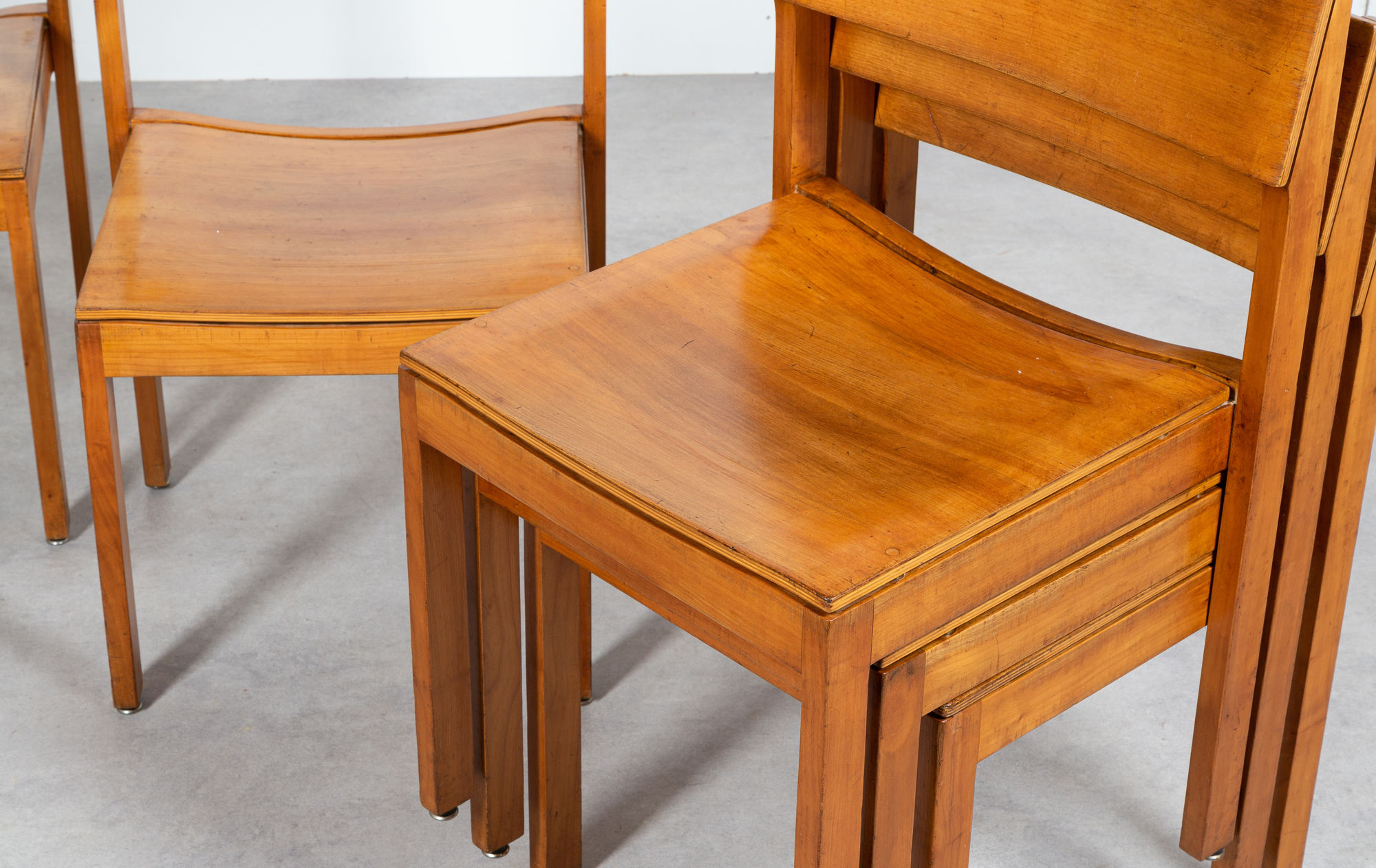 Toni Bee chairs