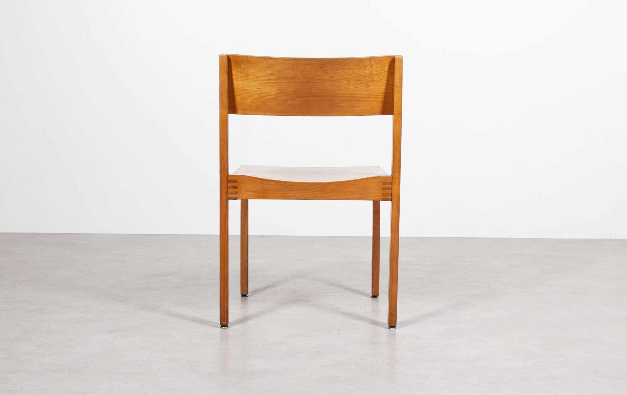 Toni Bee chairs