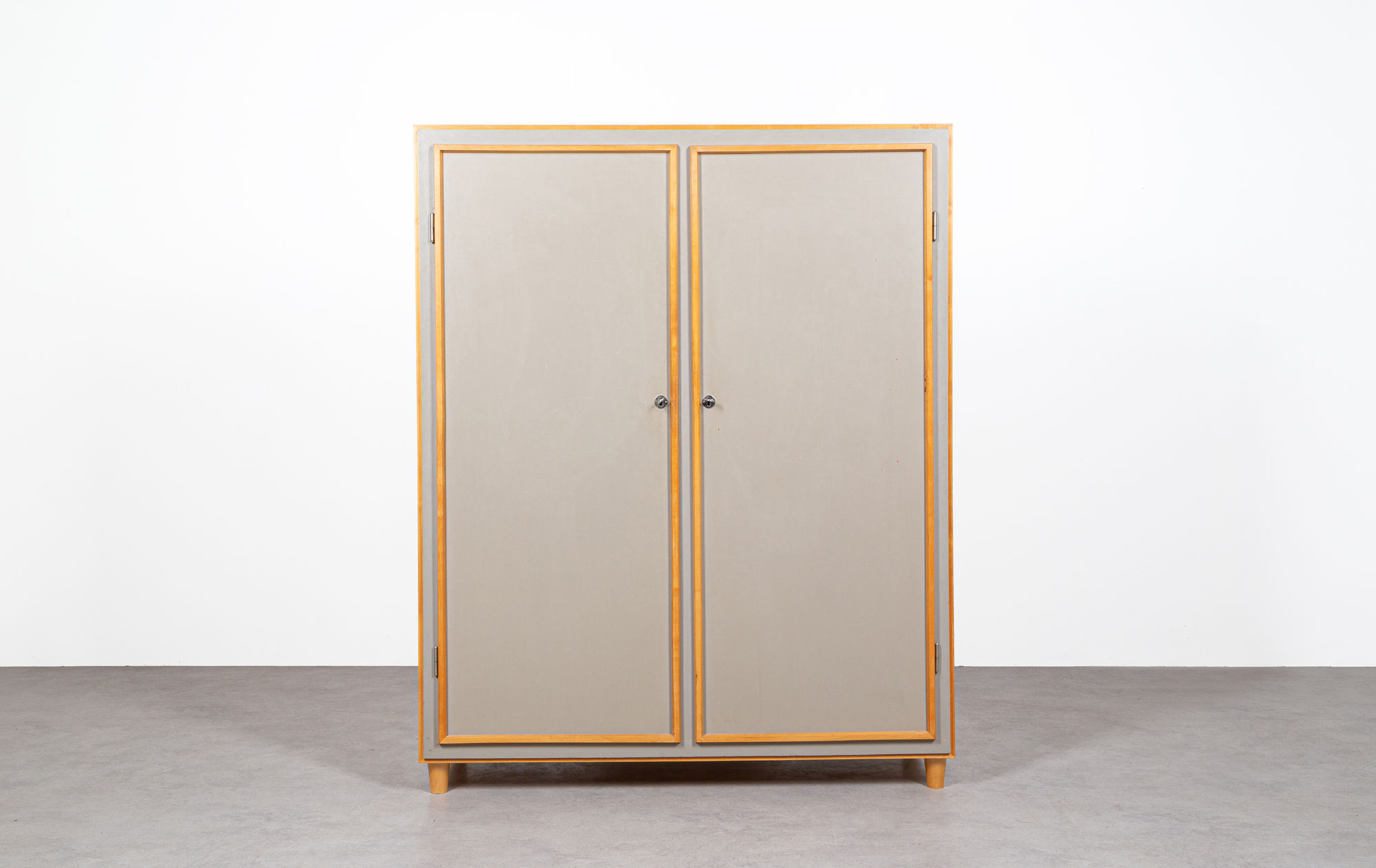 Willy Guhl Pavatexschrank
