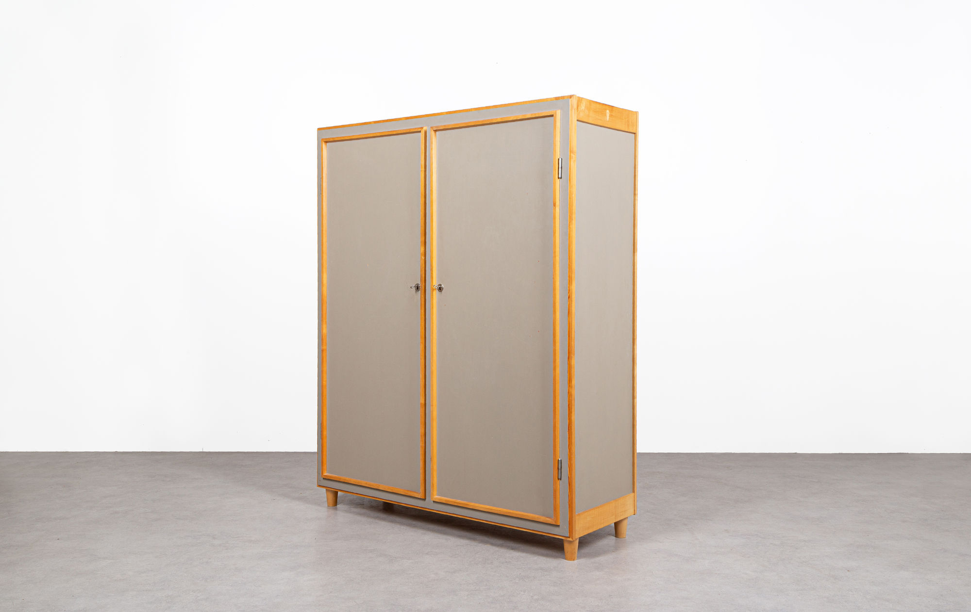 Willy Guhl Pavatexschrank