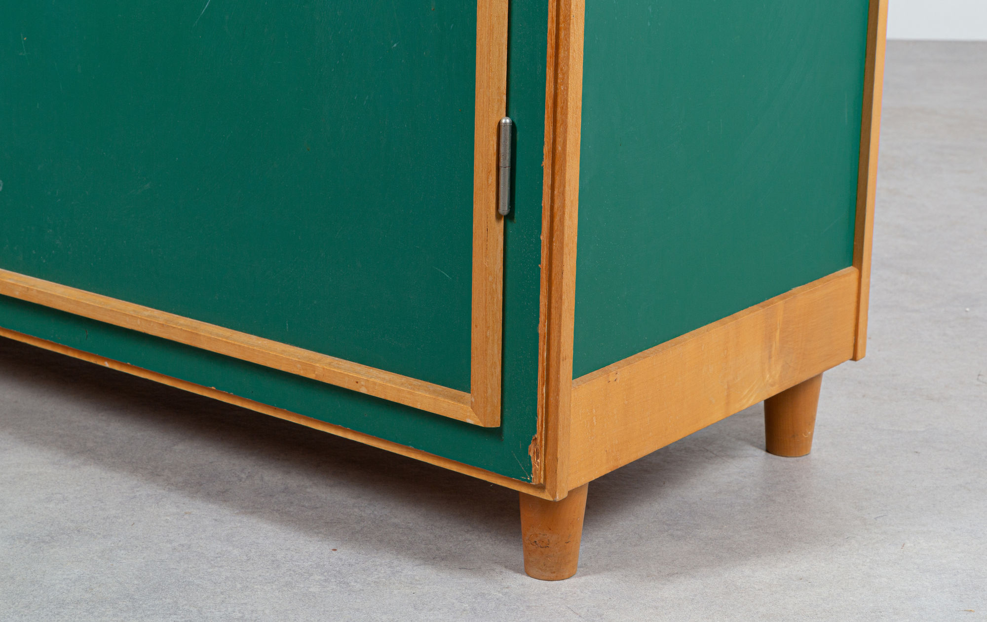 Willy Guhl Pavatexschrank