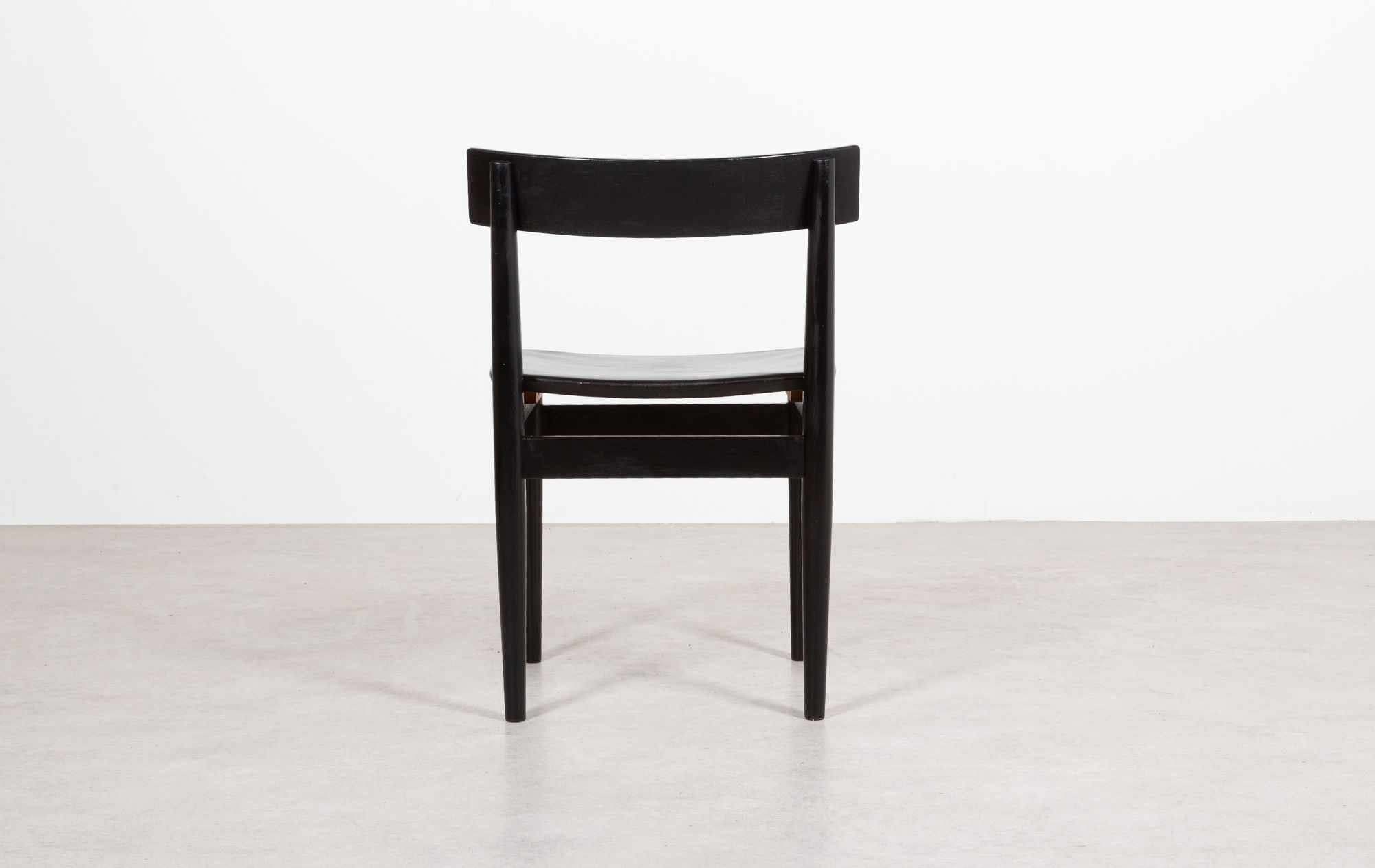 Willy Guhl chairs Museum Rietberg