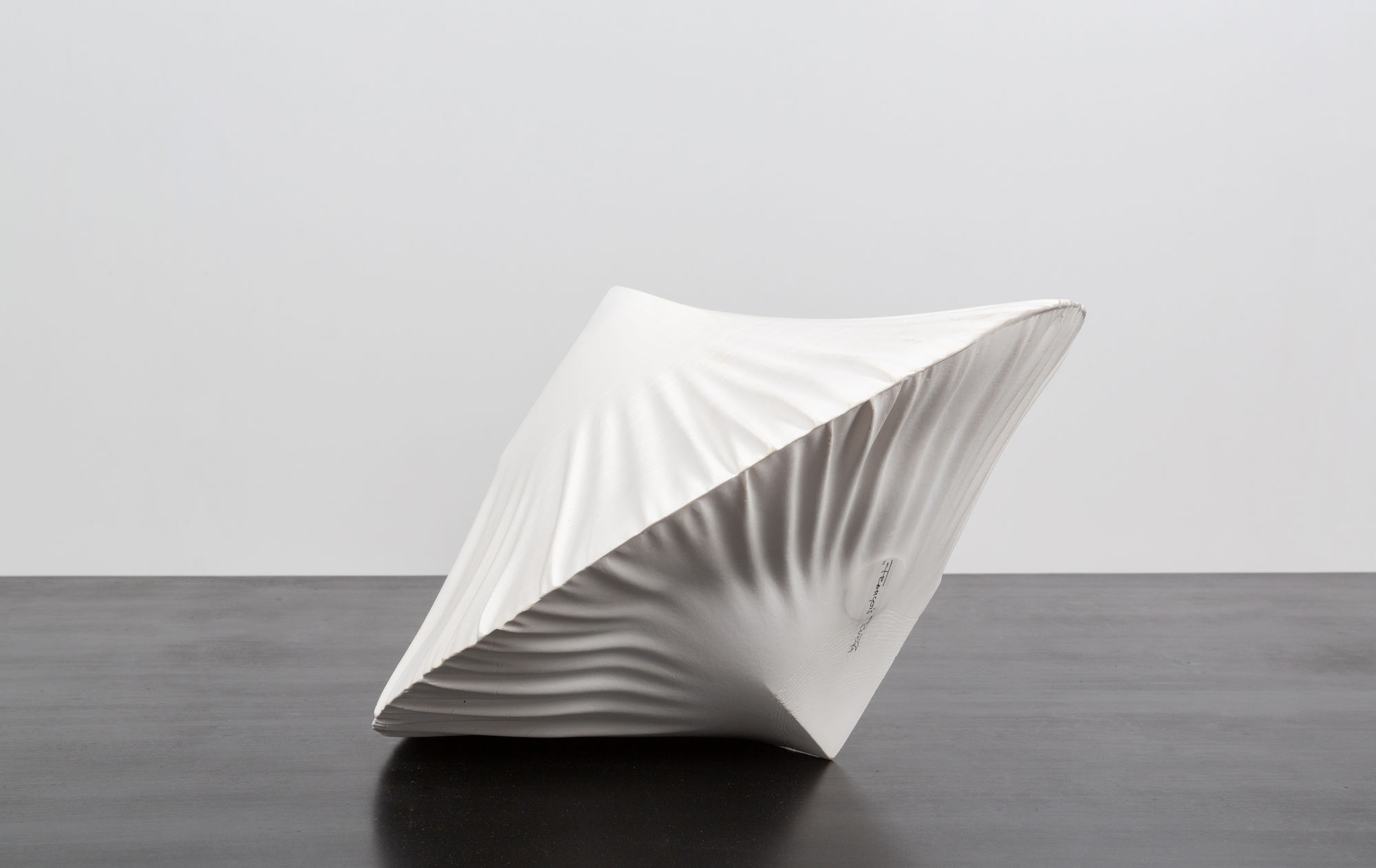 François Ruegg Ceramic sculptures In&Out