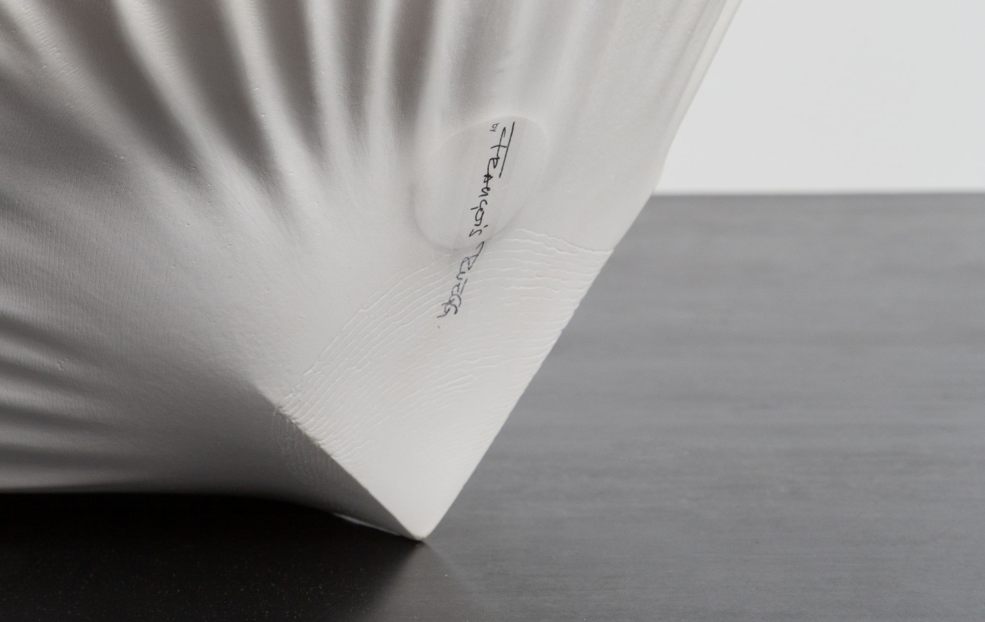François Ruegg Ceramic sculptures In&Out