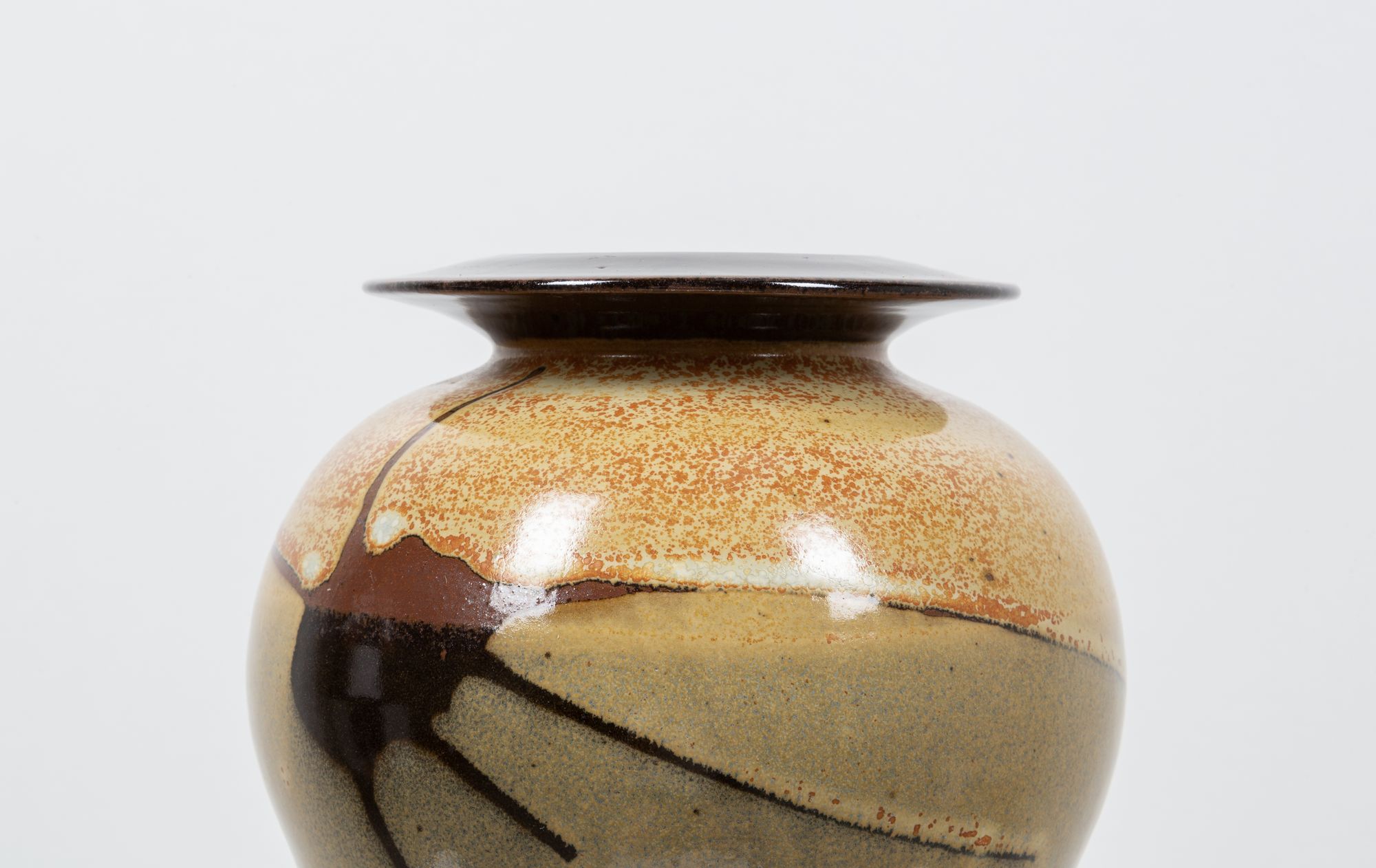 DANIEL DE MONTMOLLIN ceramic vase