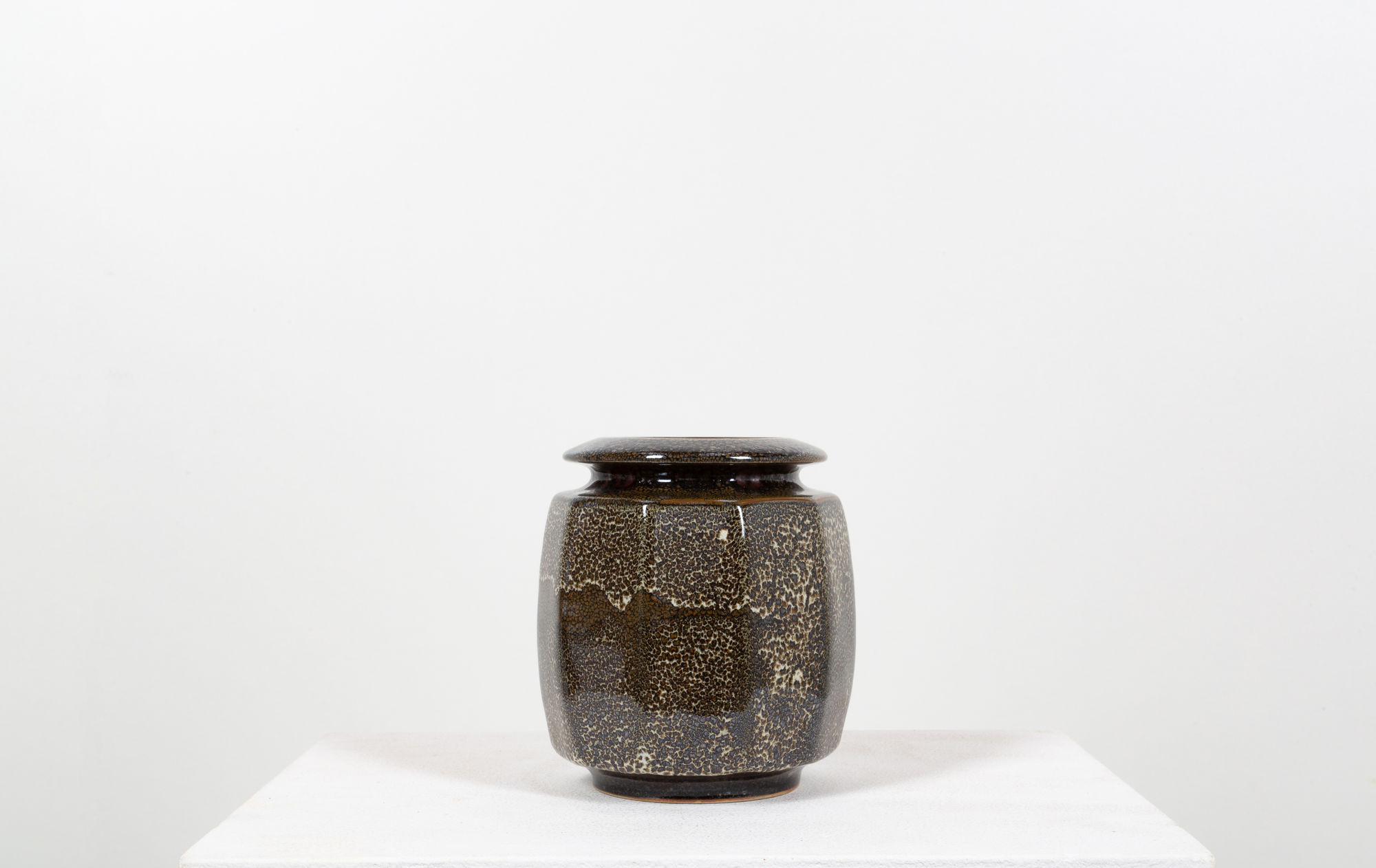 DANIEL DE MONTMOLLIN ceramic vase