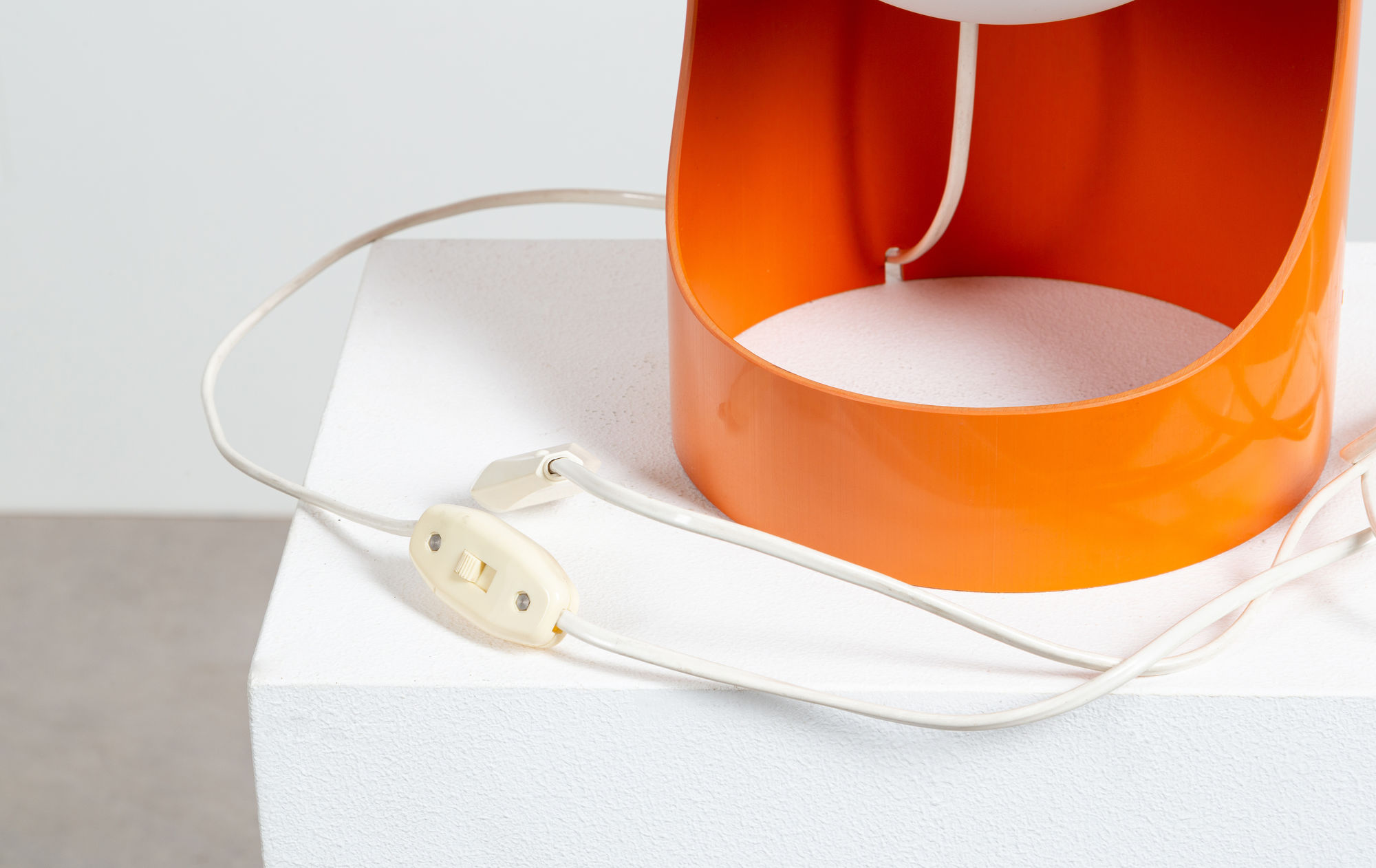 Rosmarie & Rico Baltensweiler Guggerli lamp