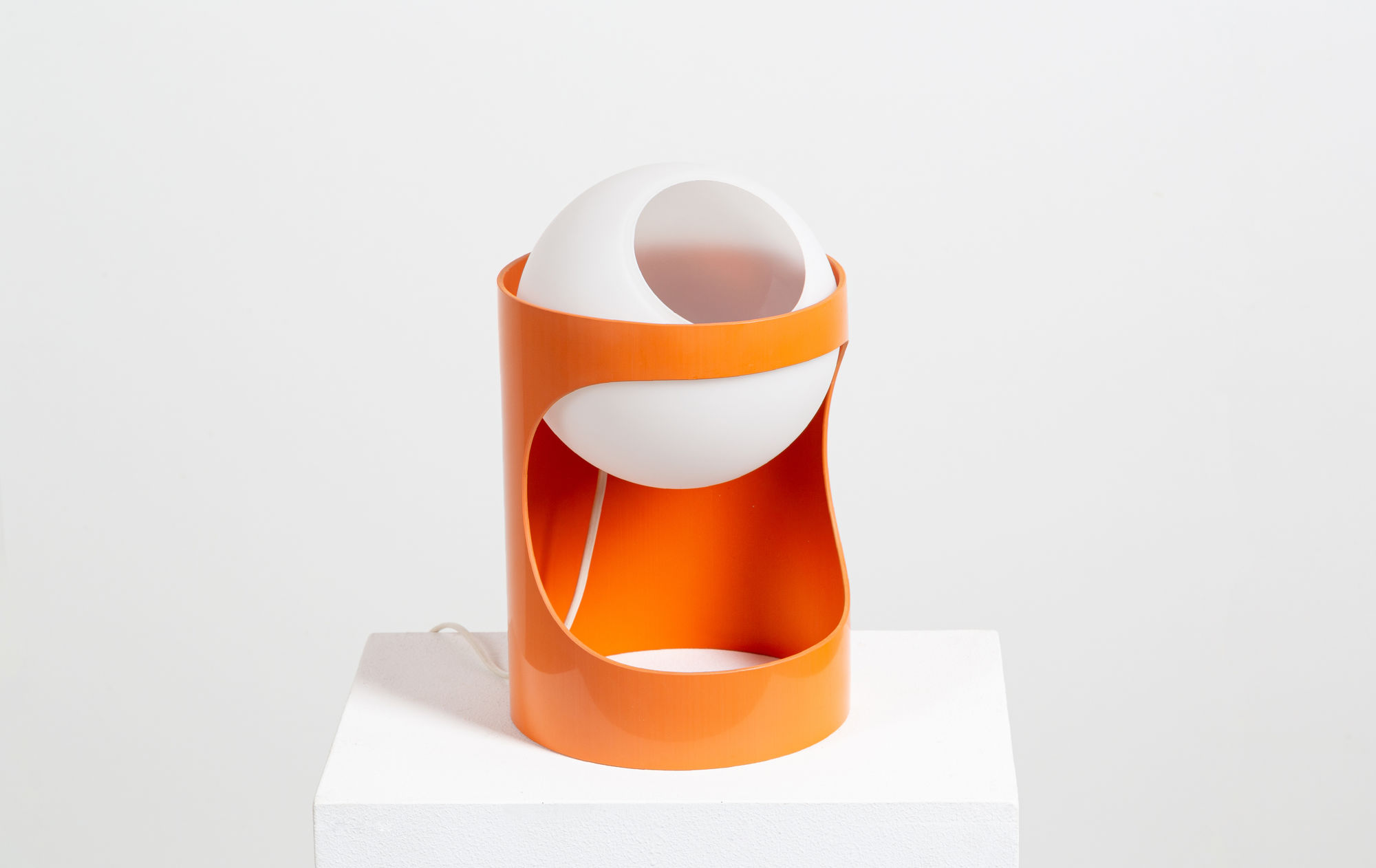 Rosmarie & Rico Baltensweiler Guggerli lamp