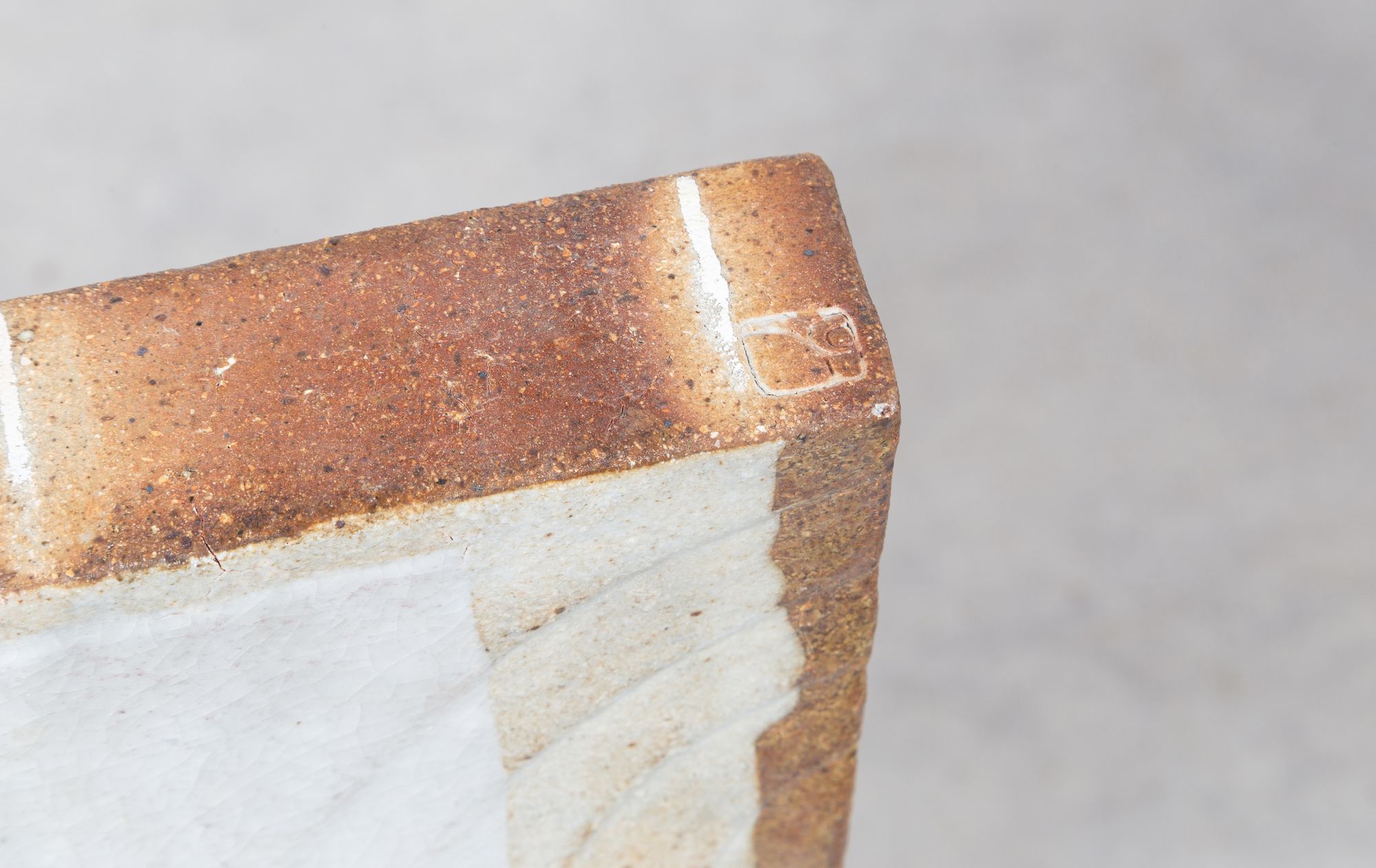 Ceramic stele by ceramist Claude Presset