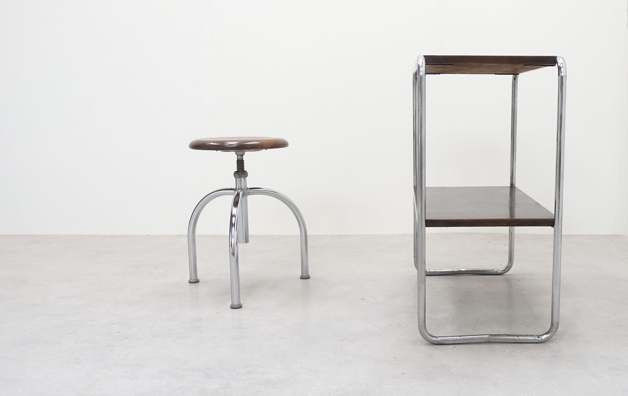 modernist stool 30s Bigla Margarete Schütte-Lihotzky