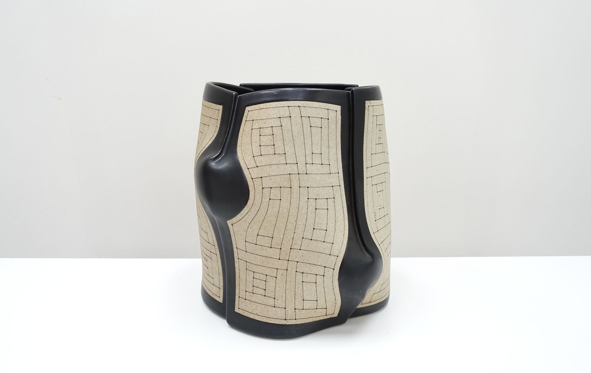 ceramic Gustavo Perez