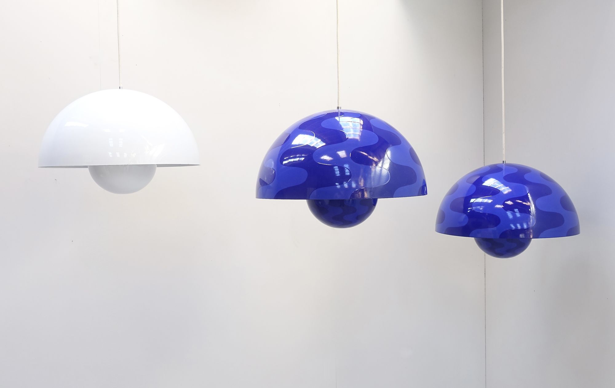 big flower pot lamps Verner Panton Pouslen 70s