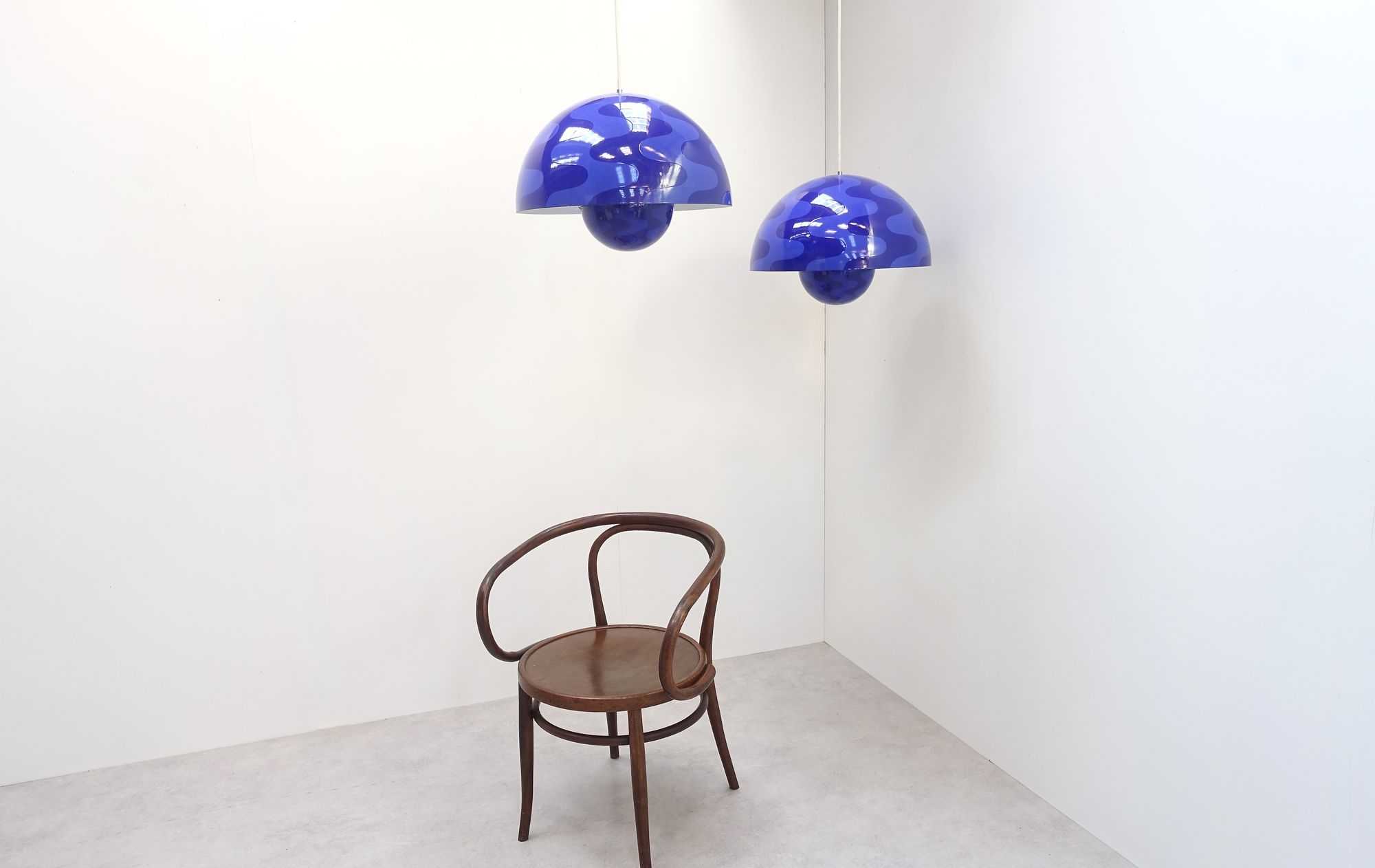big flower pot lamps Verner Panton Pouslen 70s