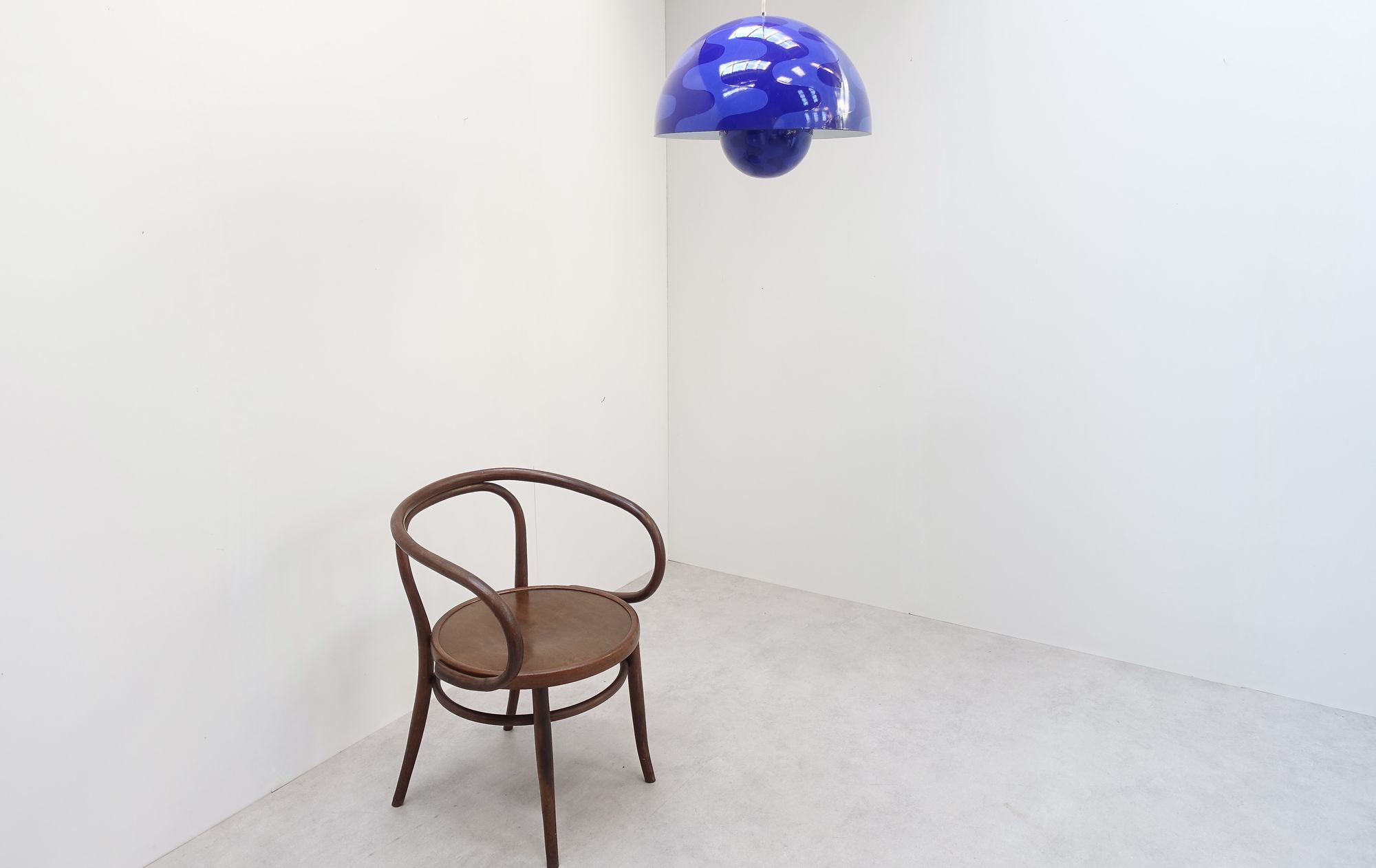 big flower pot lamps Verner Panton Pouslen 70s