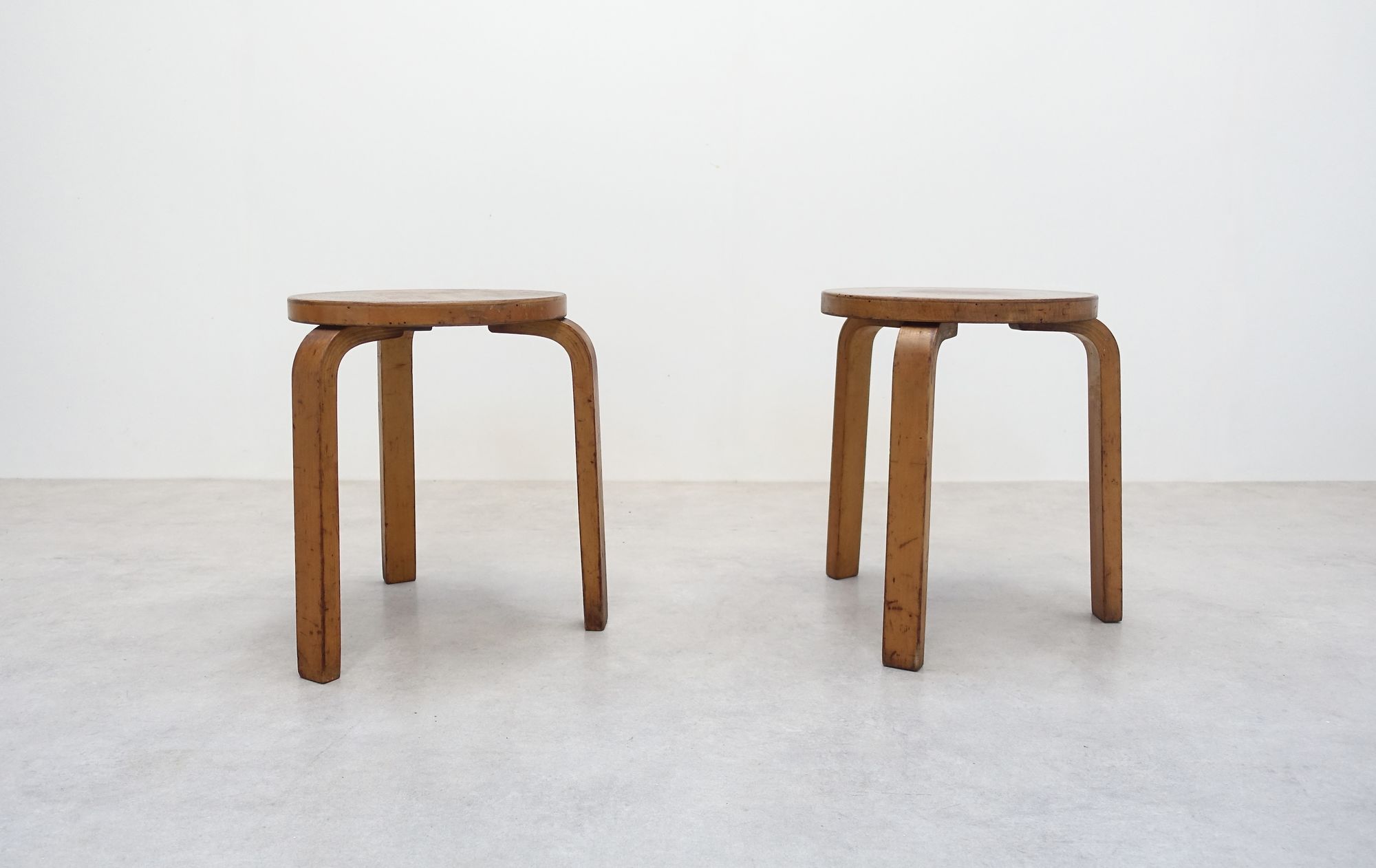 stools Alvar Aalto Finmar 30-40s