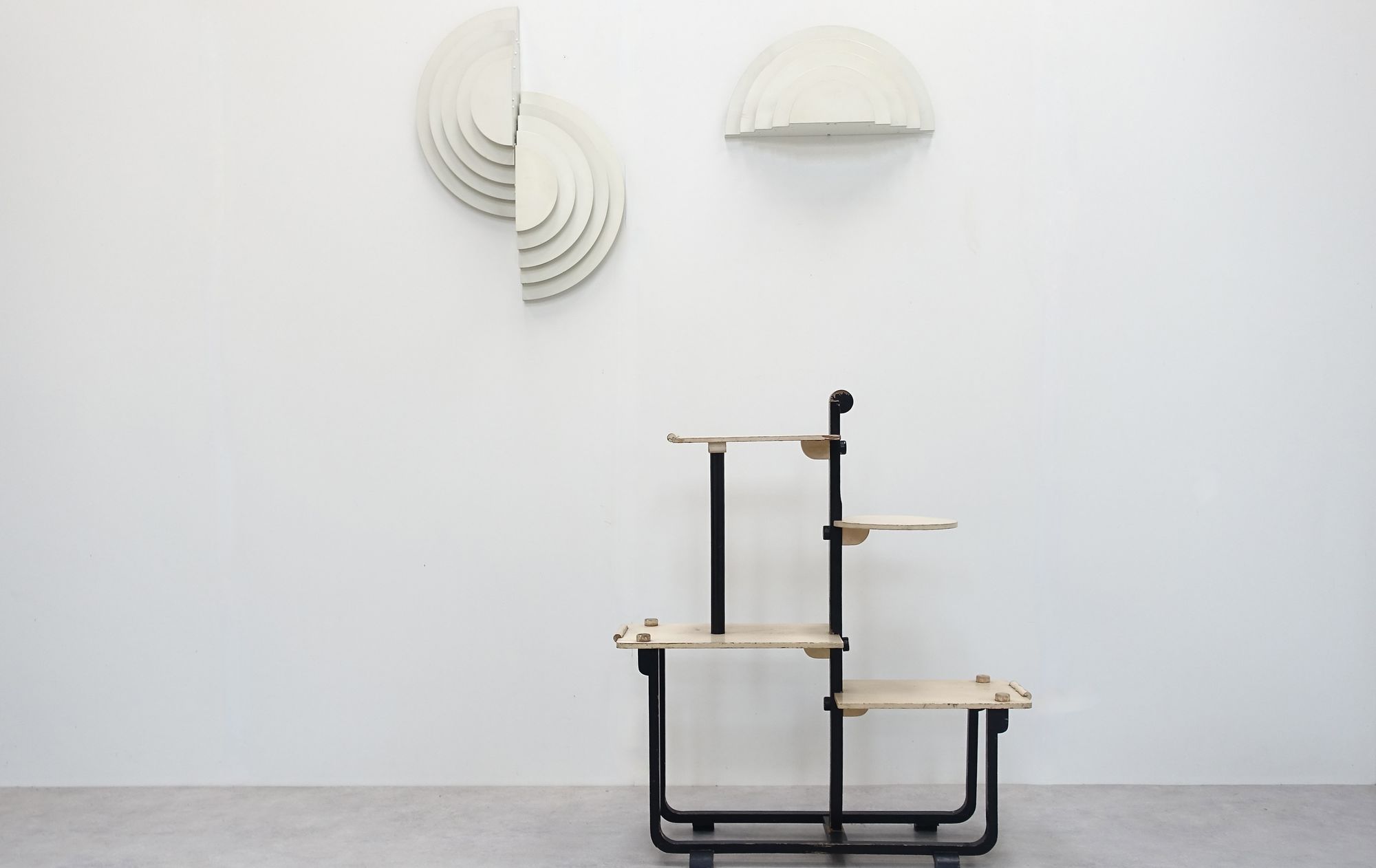 vintage shelf in the Constructivist style 40s