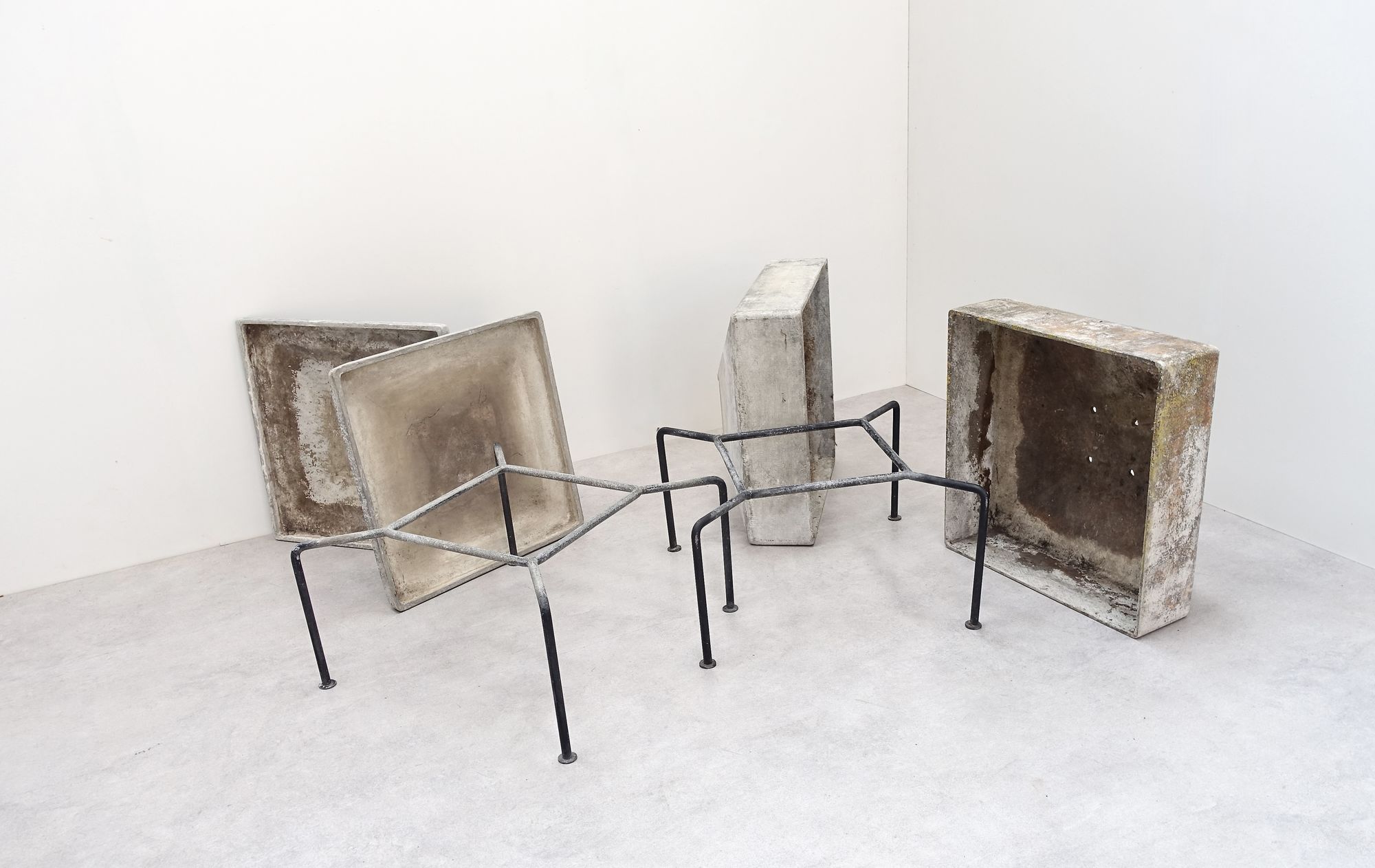 flower pots Bruno Rey 60s Eternit AG Swiss design