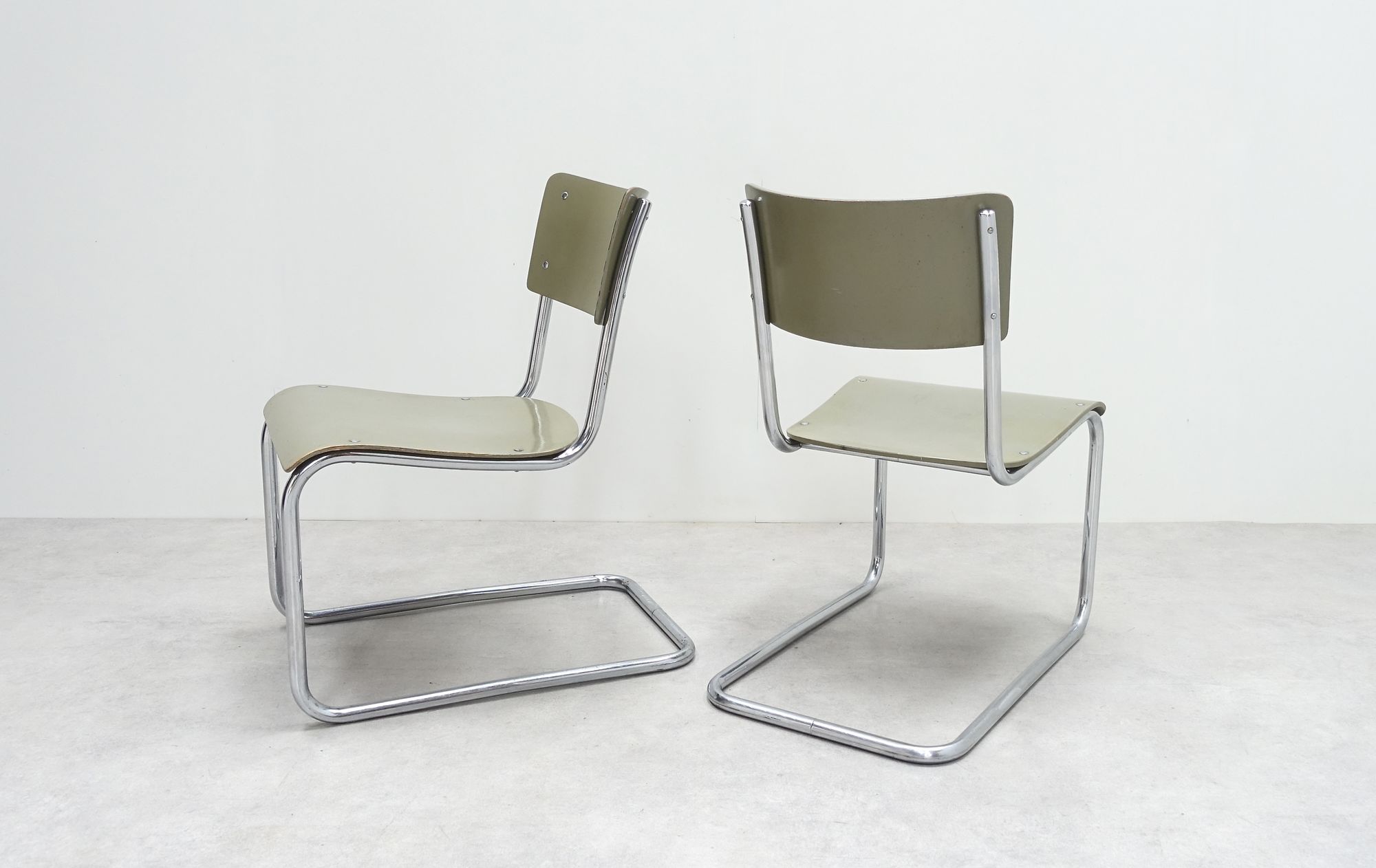 Low chairs Mark Stam 50s