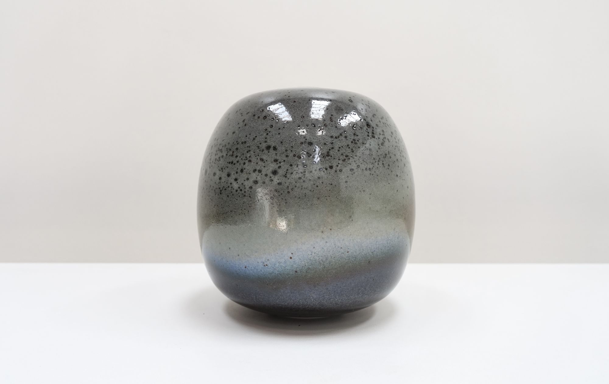 ceramic vase Jacques Haeberlin 90s