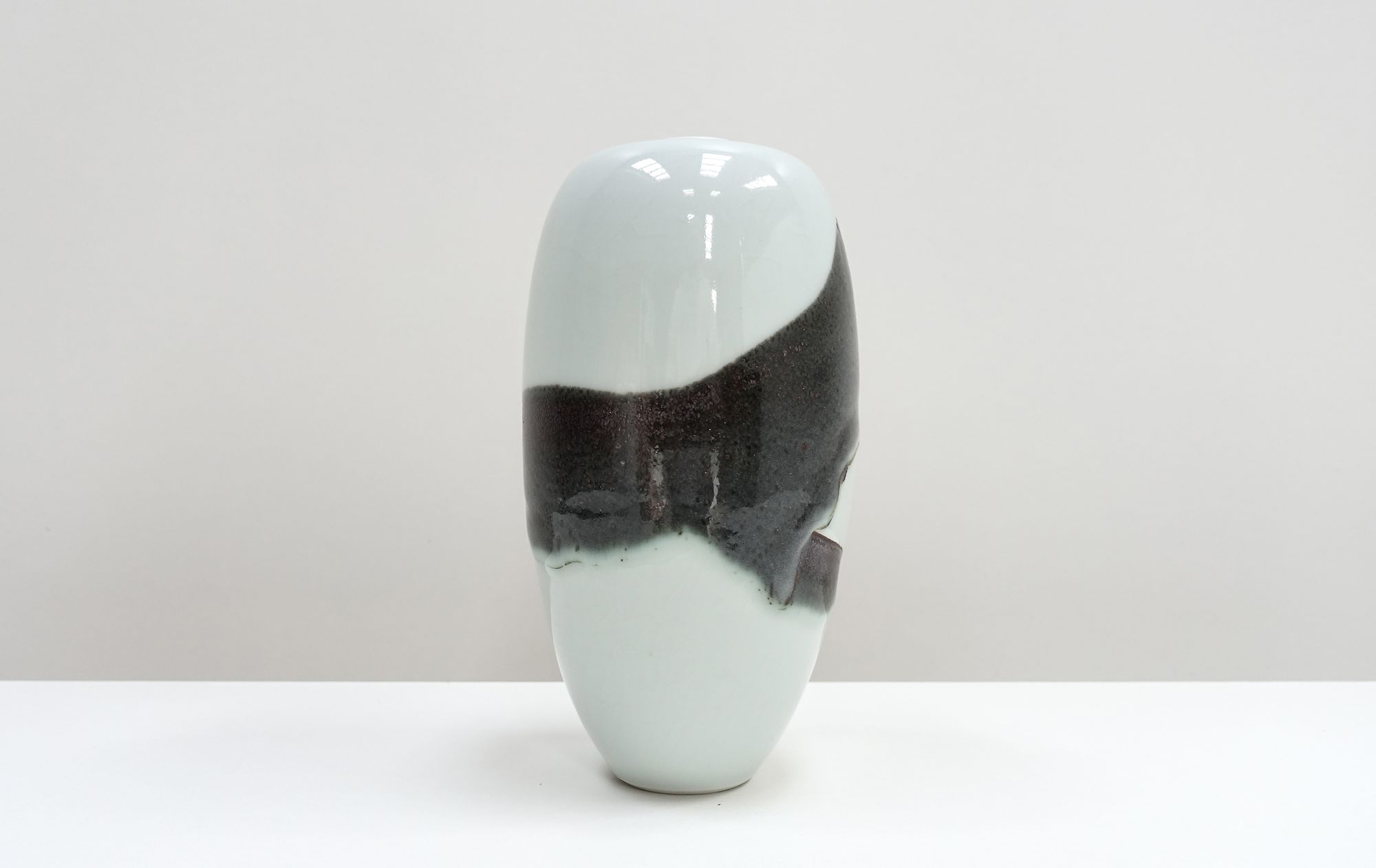 ceramic vase Charles Hair 90s