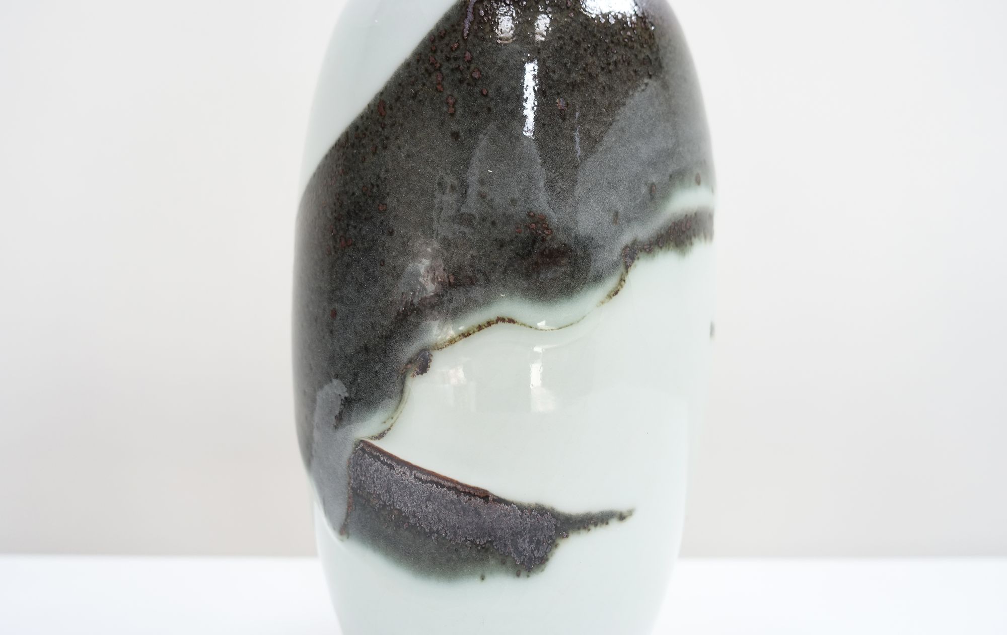 ceramic vase Charles Hair 90s