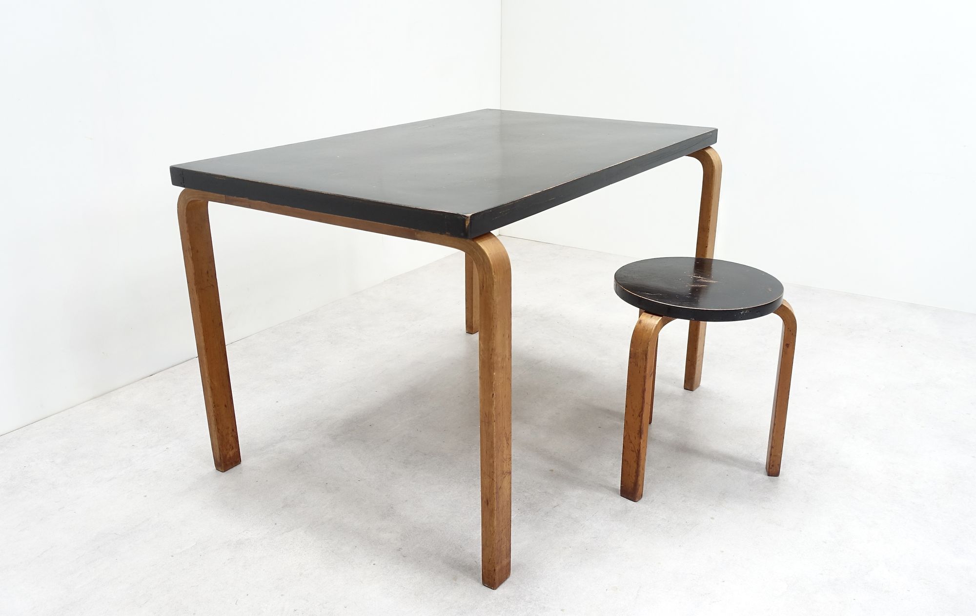 stool E60 Alvar Aalto  Finmar '30s